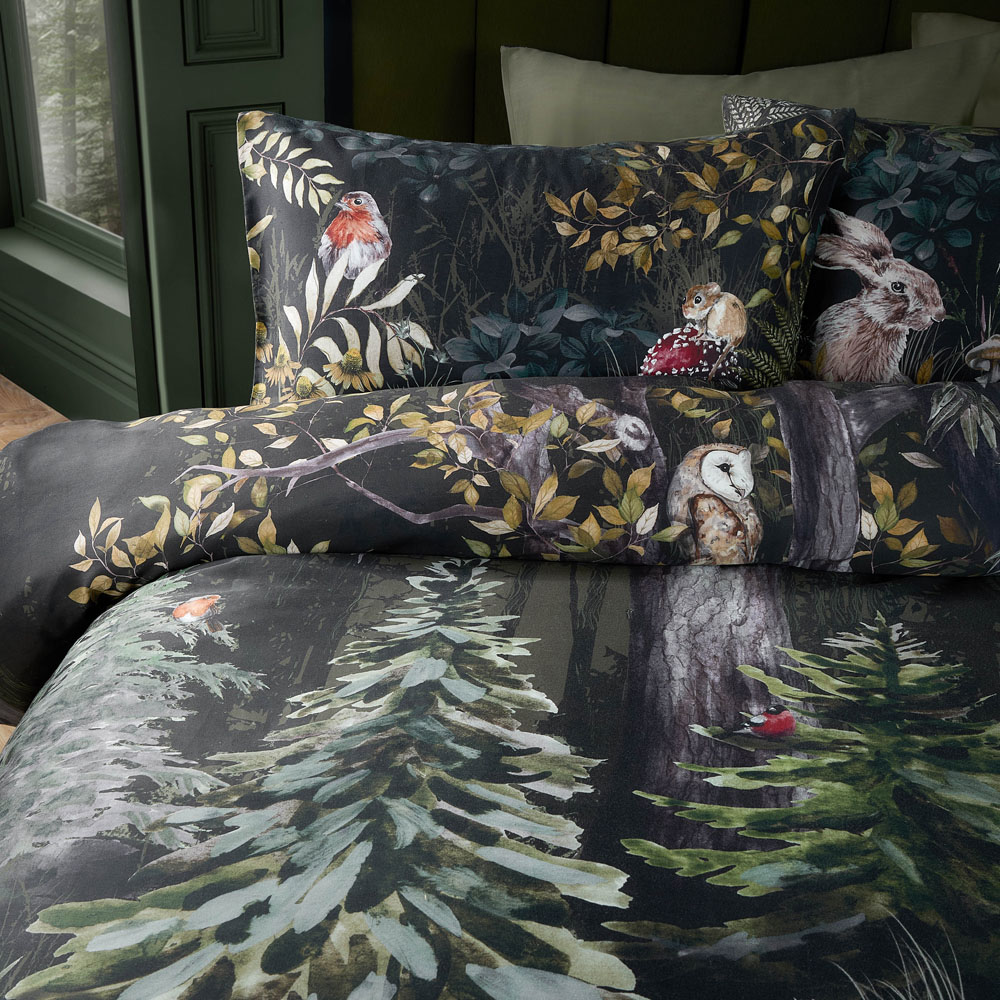 Paoletti King Size Black Sherwood Forest Cotton Printed Duvet Cover Set Image 2