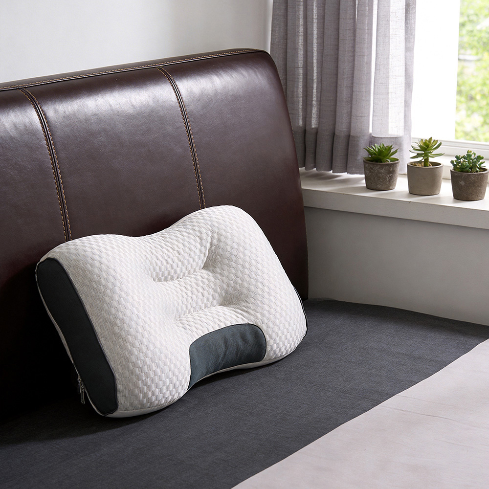 Living and Home Grey Cooling Supportive Pillow Insert with Zip 74 x 48cm Image 2