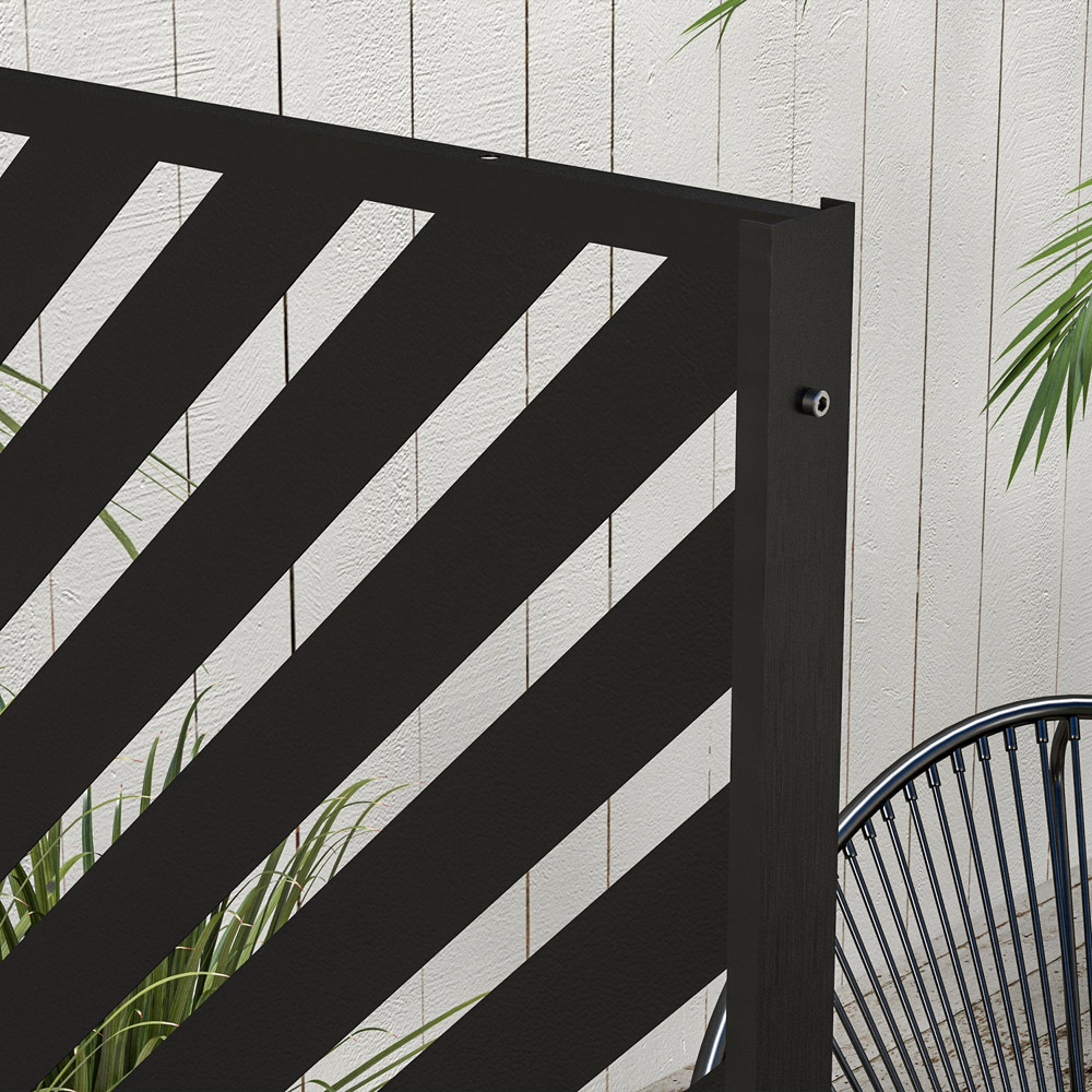 Outsunny 2 x 1m Black Triangle Design Metal Privacy Screen Image 3