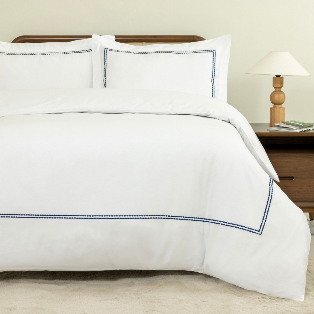 MHG Living Double Kensington Navy 200 Thread Count Duvet Cover Set Image 1