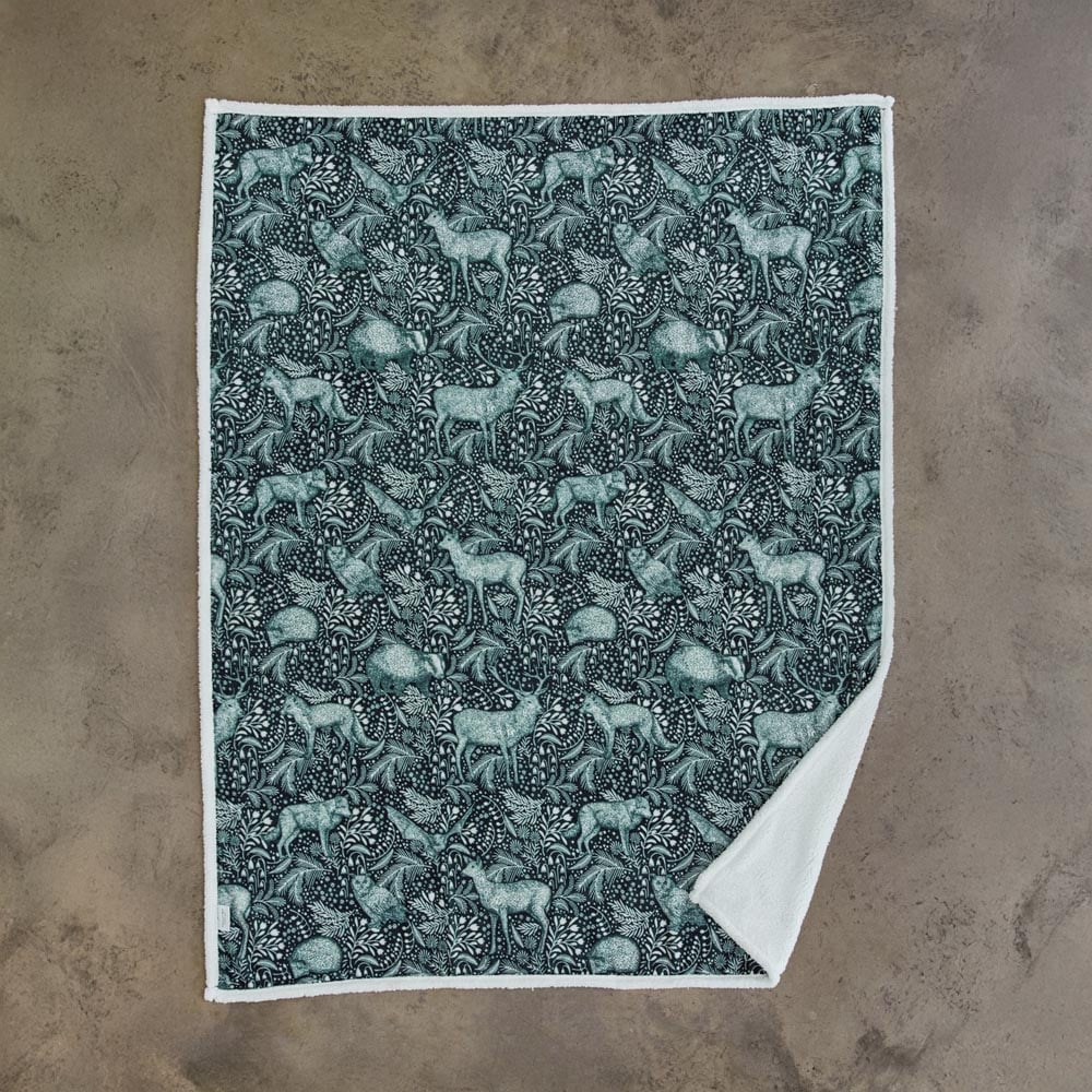 Deyongs Green Woodland Folk Flannel and Sherpa Throw 140 x 180cm Image 3