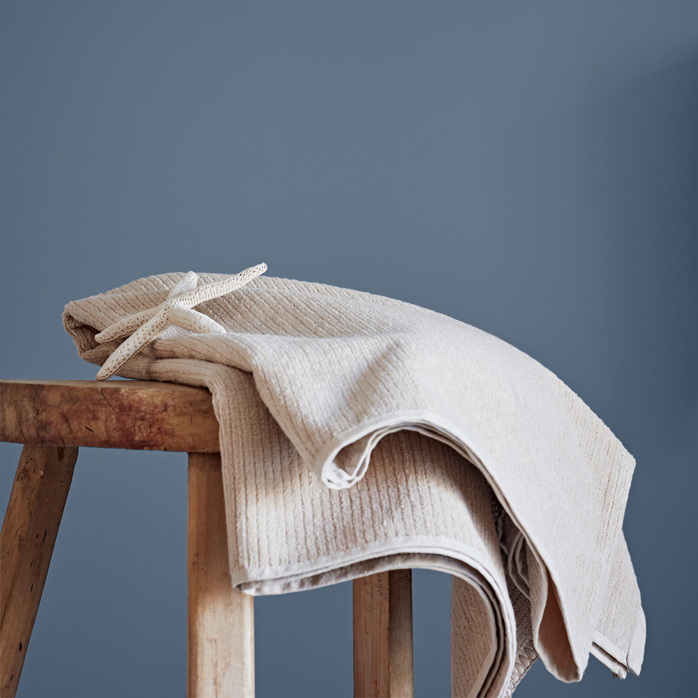 Crown Bathroom Tester 40ml - Runaway Image 4