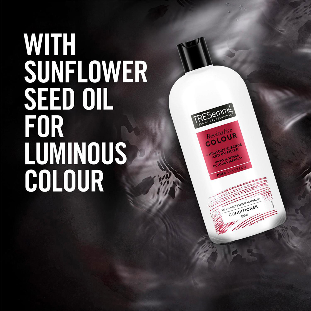 TRESemme Colour Revitalise Protection Shampoo and Conditioner 900ml 2 Pack Image 5
