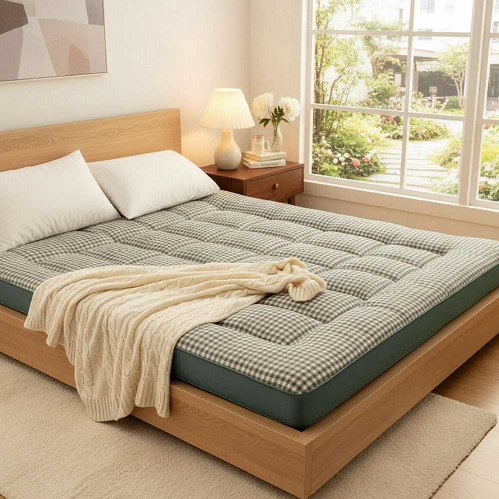 Living and Home Single Green Plaid Quilted Mattress Topper Image 2