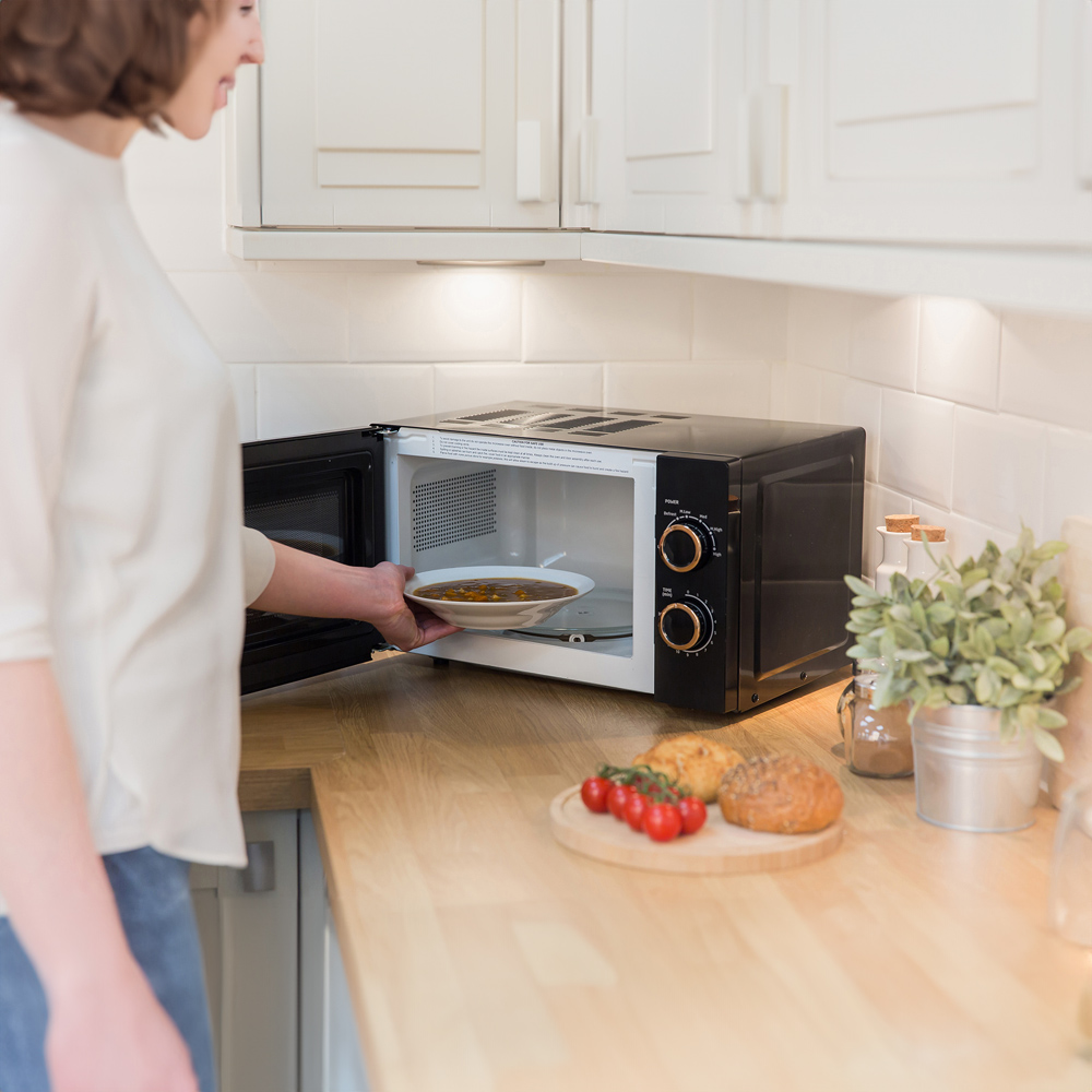 Russell Hobbs RHM1727RG Rose Gold 17L Microwave Image 6