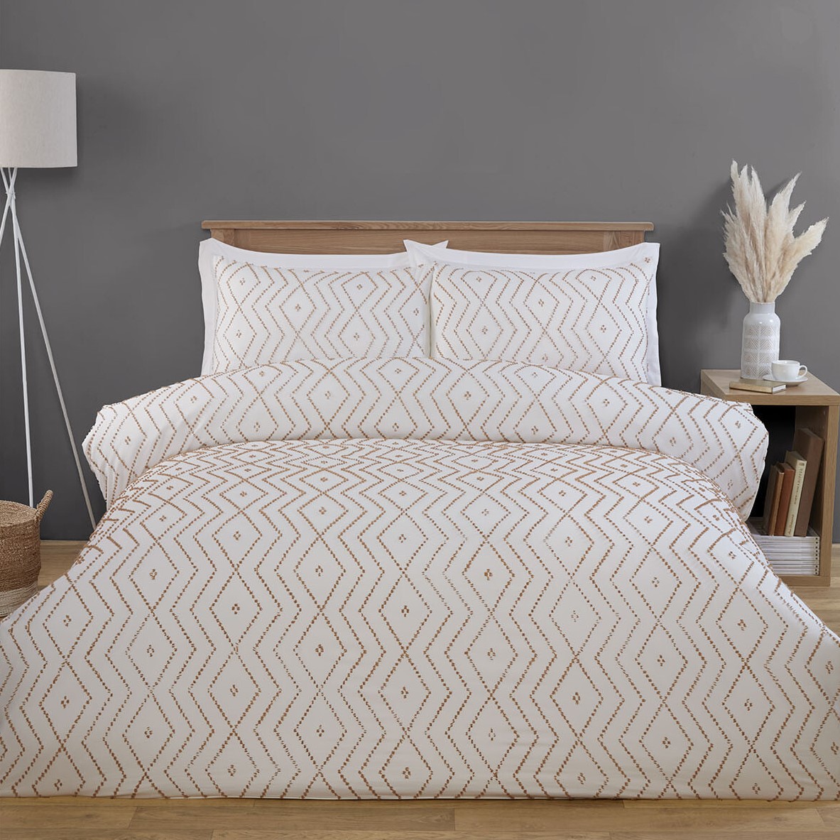 Kasiya Geo Duvet Set - Natural and White / King Image 1