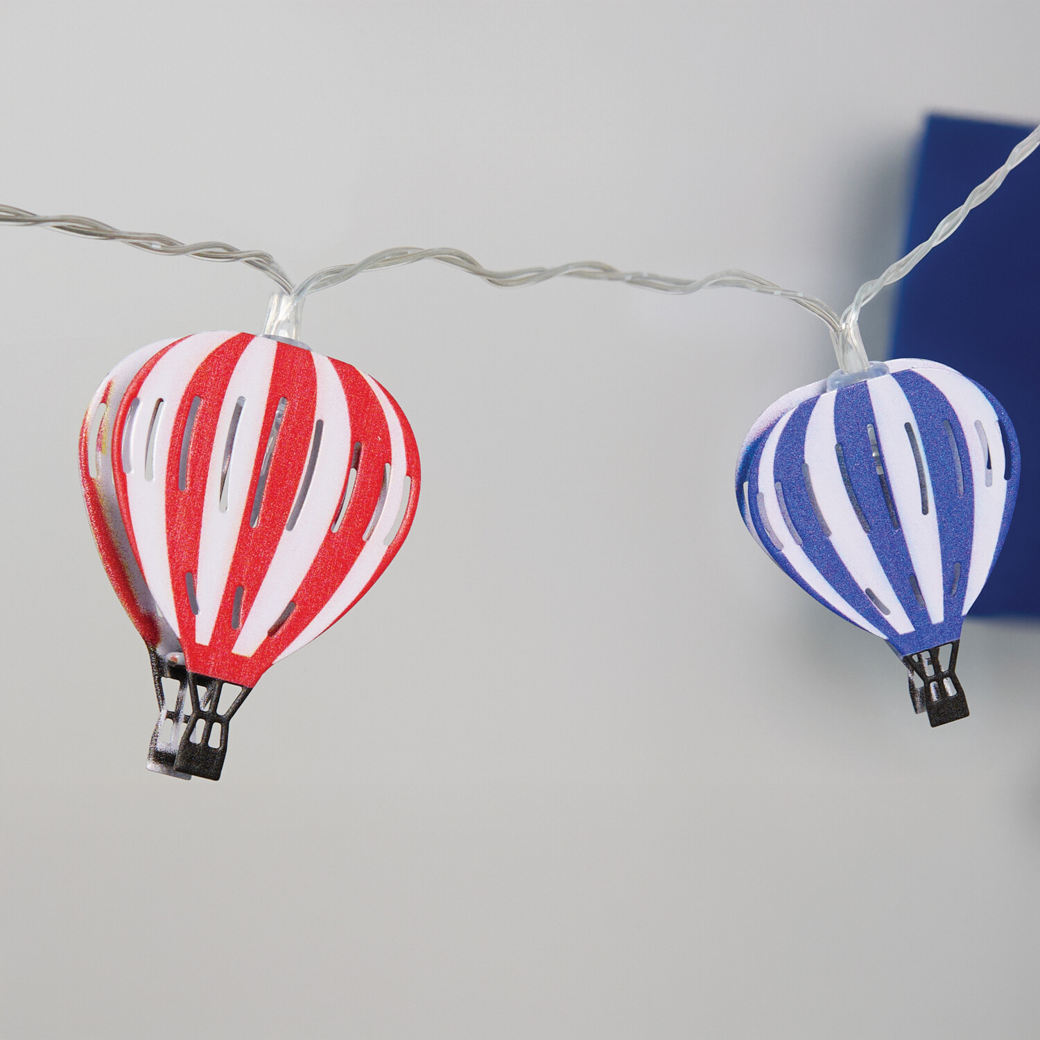 Hot Air Balloon String Lights Image 2