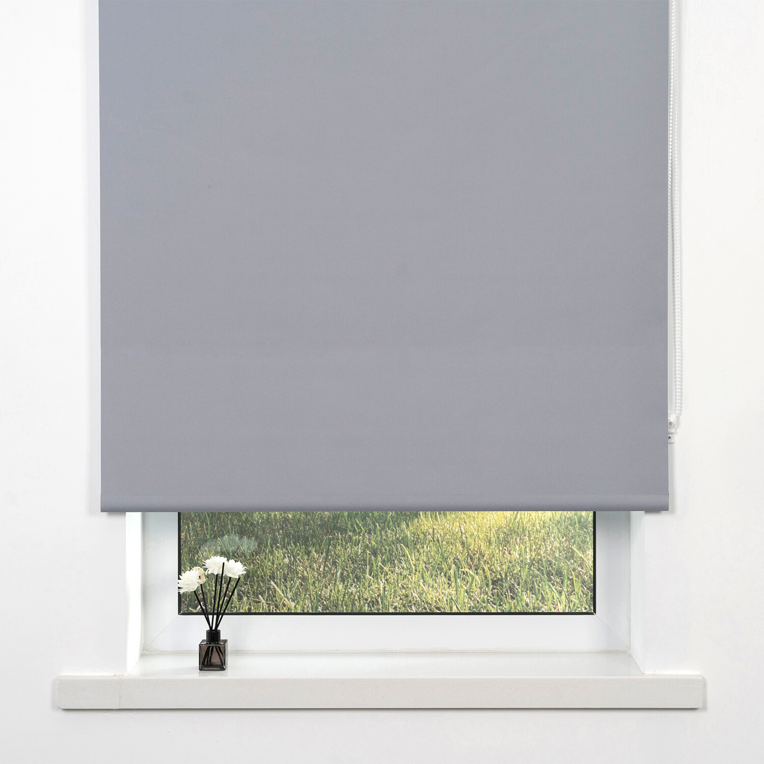 Divante Plain Blackout Roller Blind - Cloud Grey / 90cm Image 2