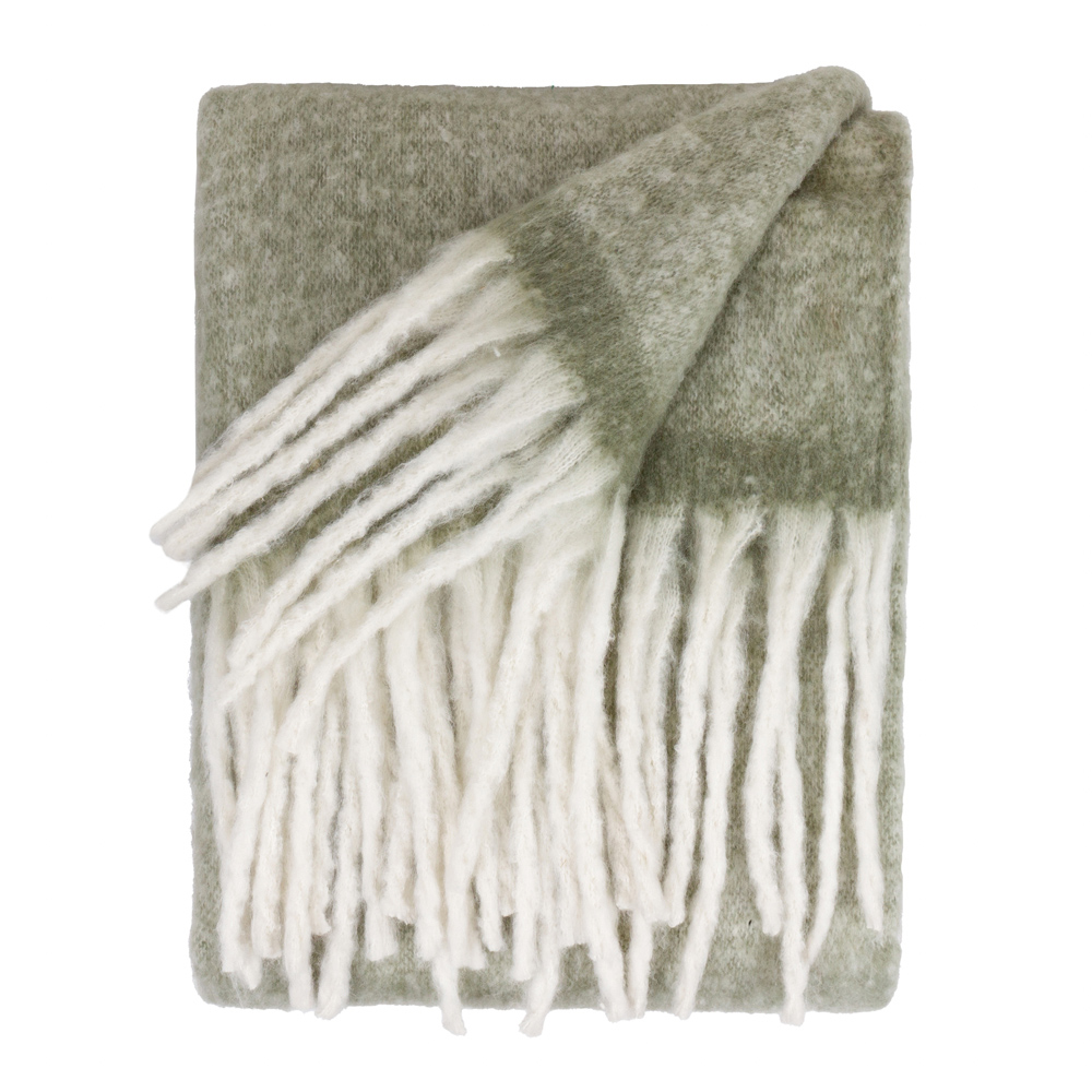 Furn Green Cosy Woven Tasselled Throw 140 x 180cm Image 3
