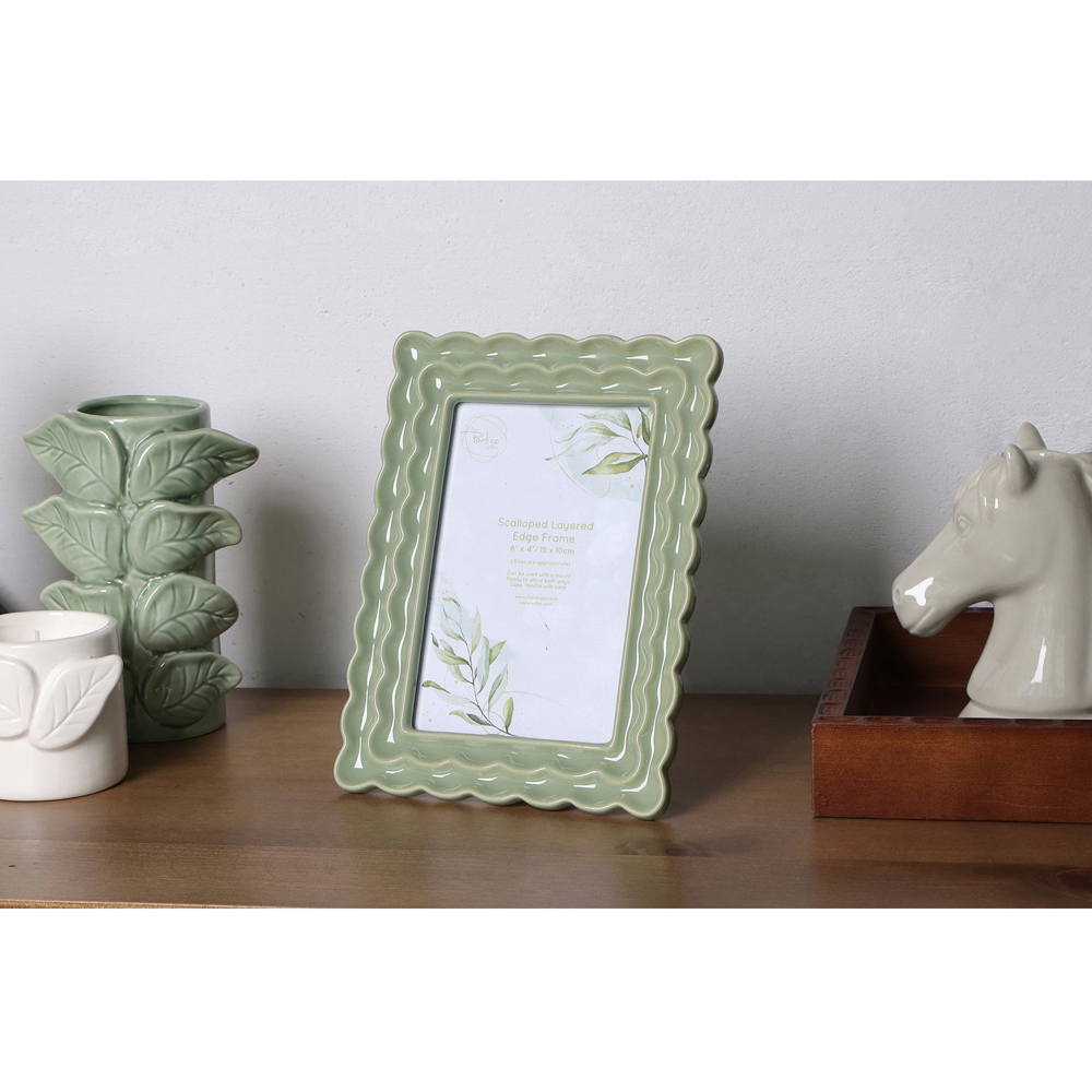Scalloped Layered Edge Photo Frame Image 8