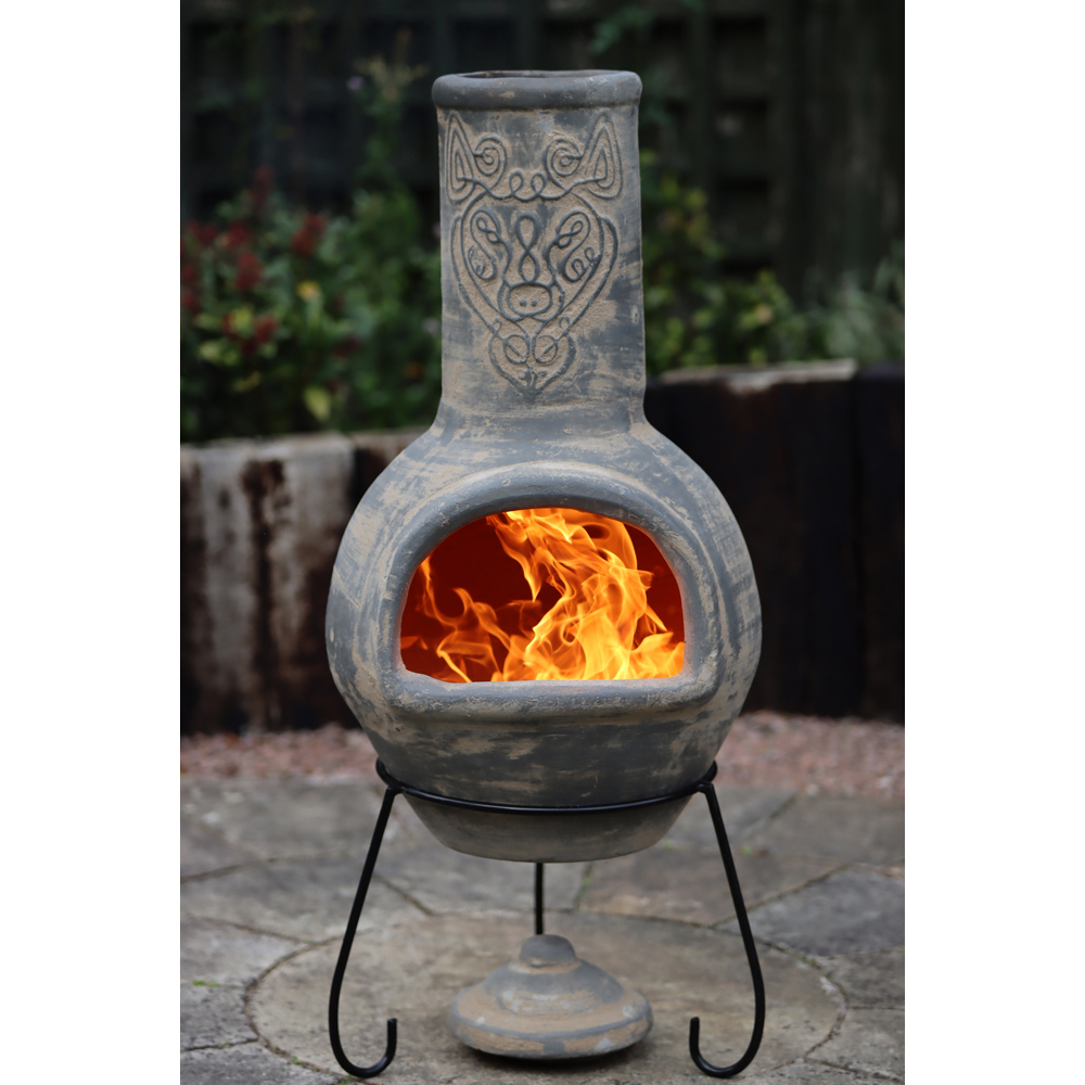 Gardeco Wulfryc Celtic Theme Wolf Grey Mexican Chimenea with Stand and Lid Image 2