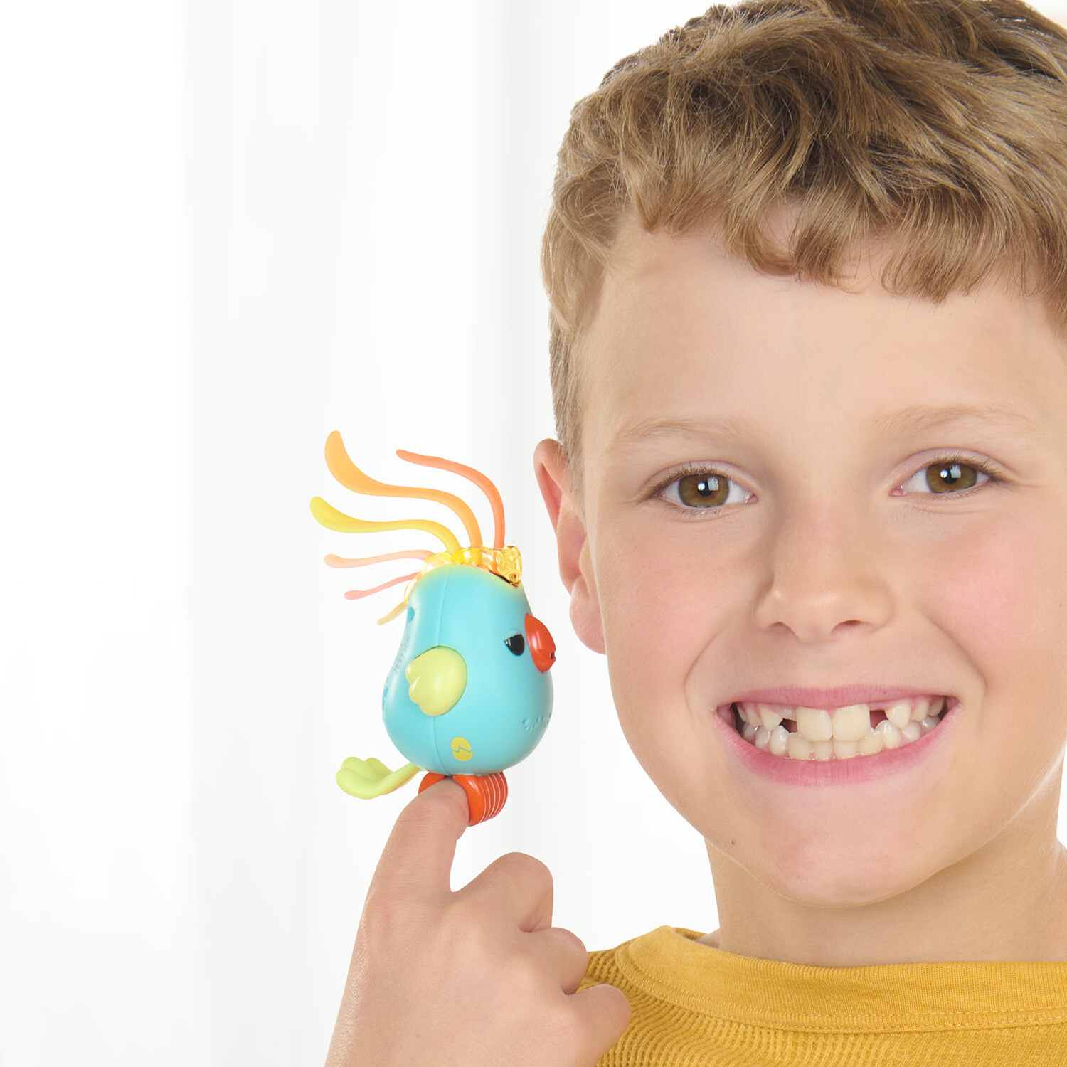 Single Fingerlings Sweet Tweets Bird in Assorted styles Image 7