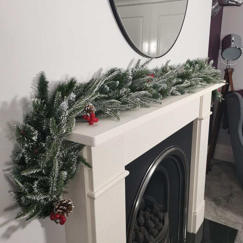 Premier Festive New Jersey Christmas Garland with Berries and Cone 180cm Image 3
