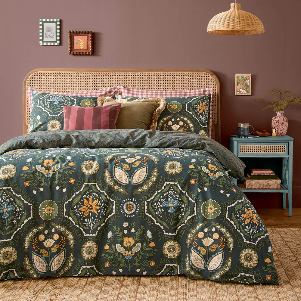 Furn Christmas Ember Single Midnight Green Reversible Duvet Cover Set Image 1