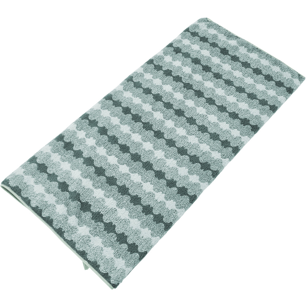 Living and Home Soft Polyester Green Zigzag Wave Towel Set of 4 Image 3