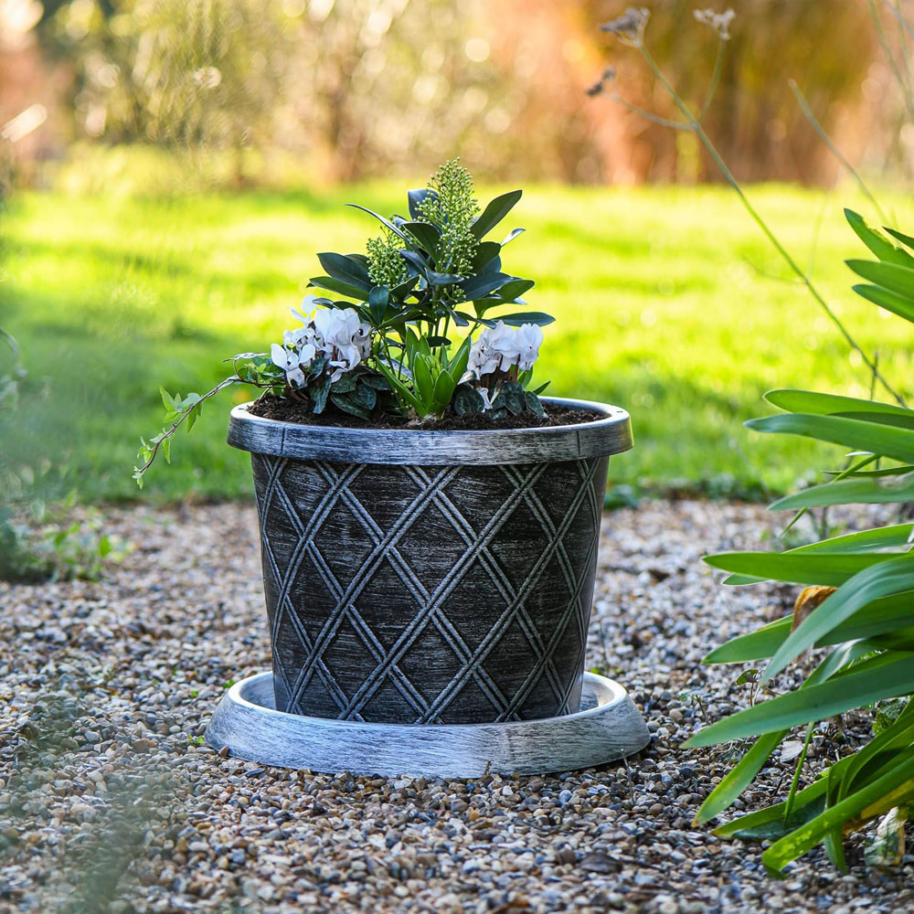 Garden Gear Black and Silver Plastic Plant Pot with Saucer 42cm 4 Pack Image 2