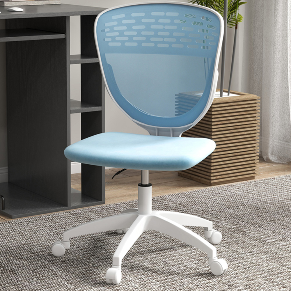 Portland Blue Mesh Office Chair Image 1