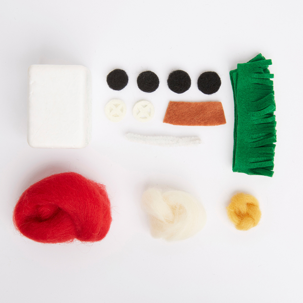 Simply Make Bus with Xmas Tree Needle Felting Craft Kit Image 3