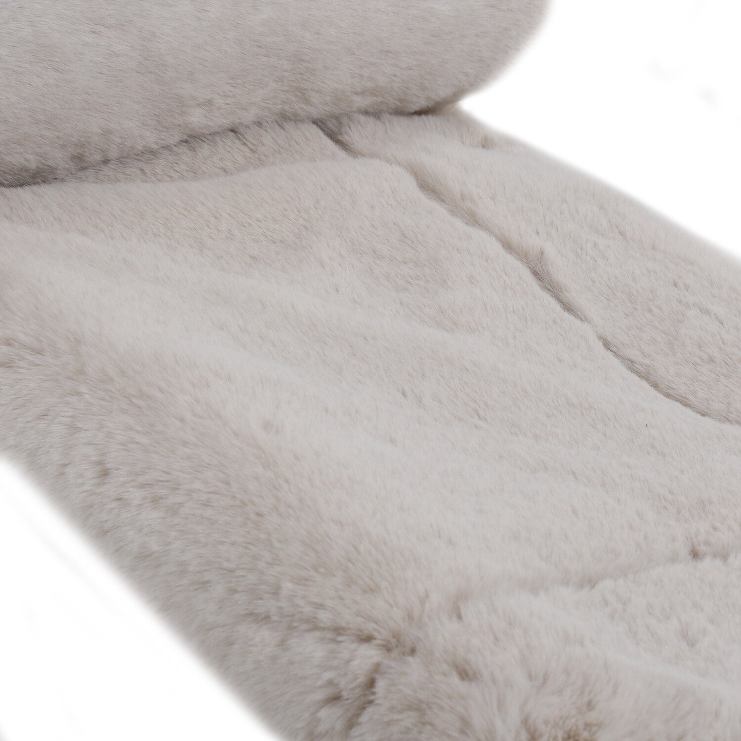 Divante Mink Rabbit Faux Fur Throw 127 x 152cm Image 3