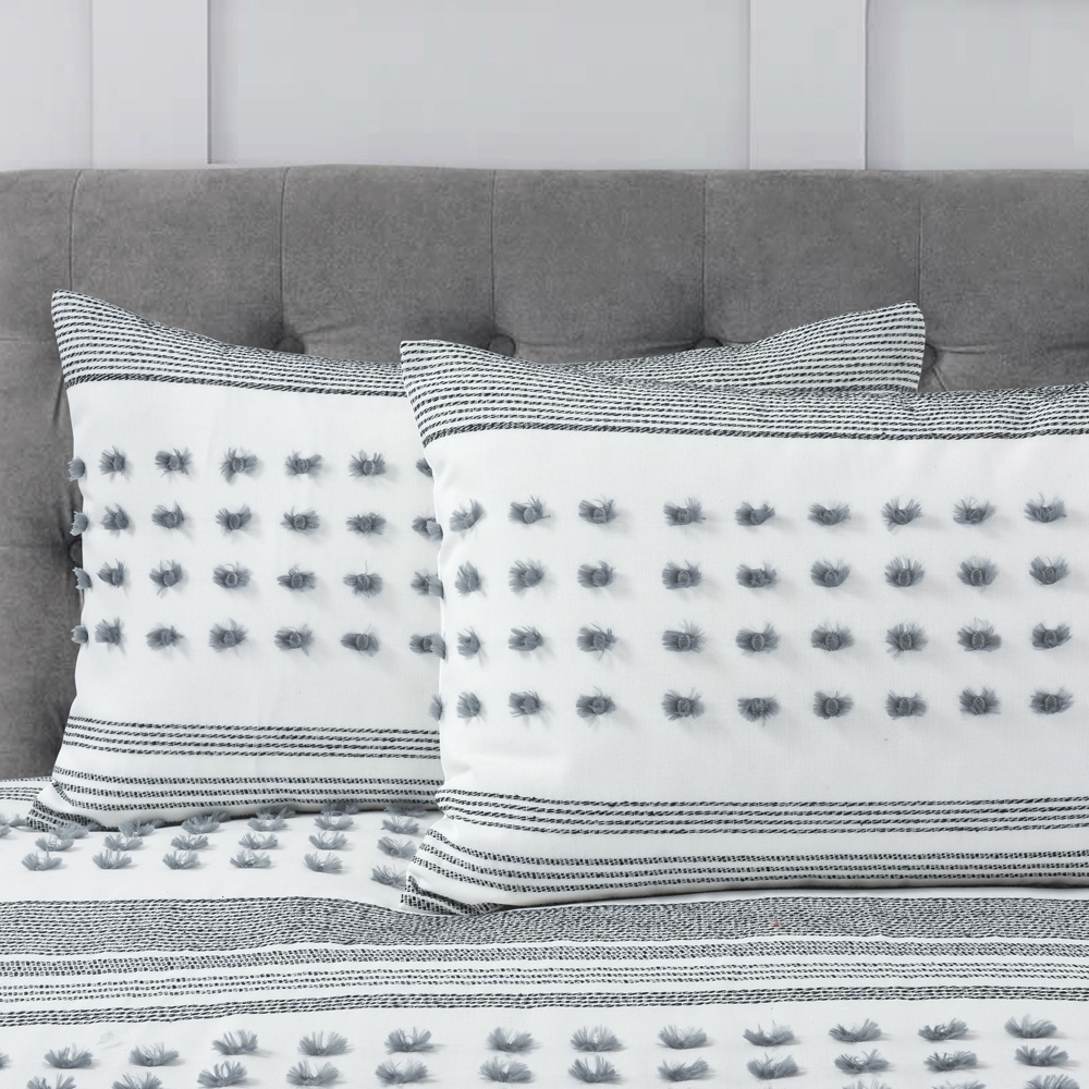 Intimates Arlo Double Tufted Duvet Set Image 2