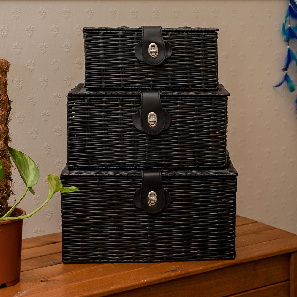 Innoteck Essentials Black Woven Hamper Storage Baskets with Lid 3 Pack Image 2