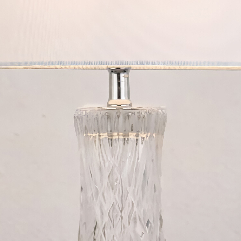 White Elise Table Lamp White Image 4