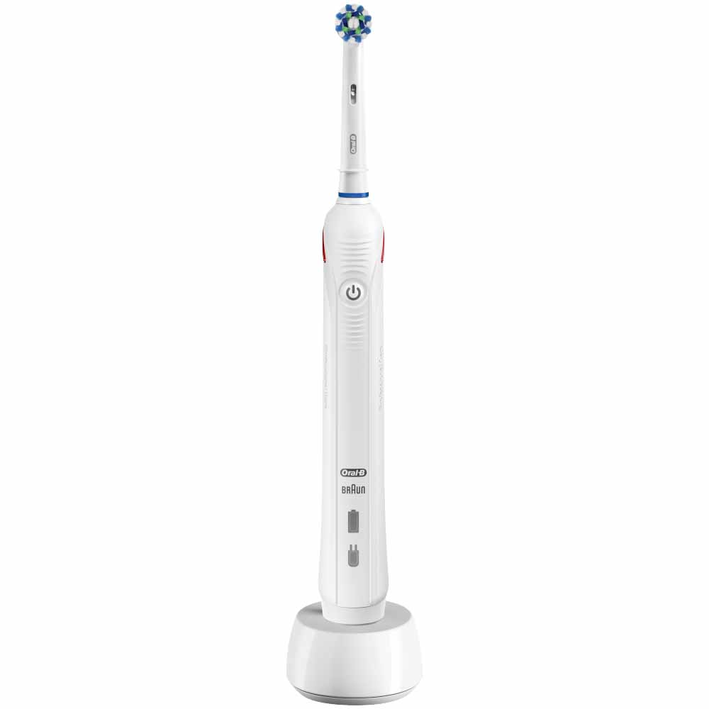 Oral-B Pro 2 2000 Cross Action Electric Rechargeable Toothbrush Image 4