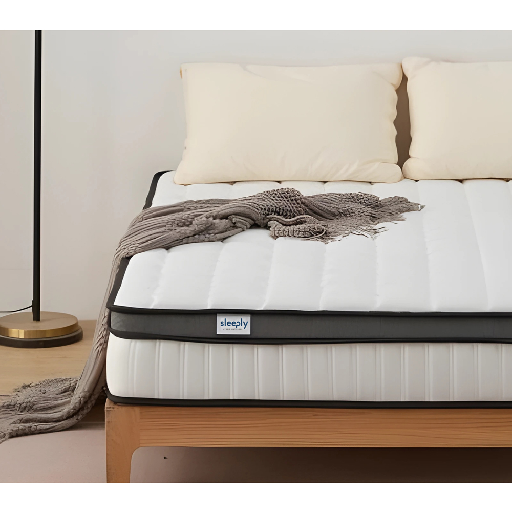 Indoor Living Sleeply Comfort Small Double 1000 Pocket Spring Hybrid Mattress Image 6
