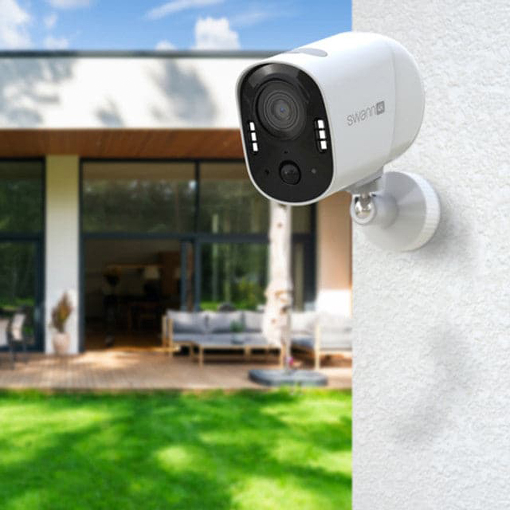Swann Xtreem Wireless 4K Security Camera with 32GB SD Card Image 2