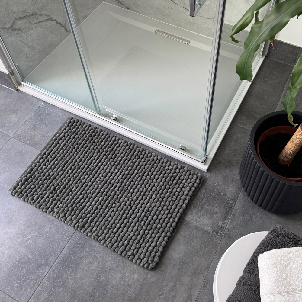 Allure Bath Fashions Luxury Chunky Bobble Charcoal Bath Mat 50 x 80cm Image 2