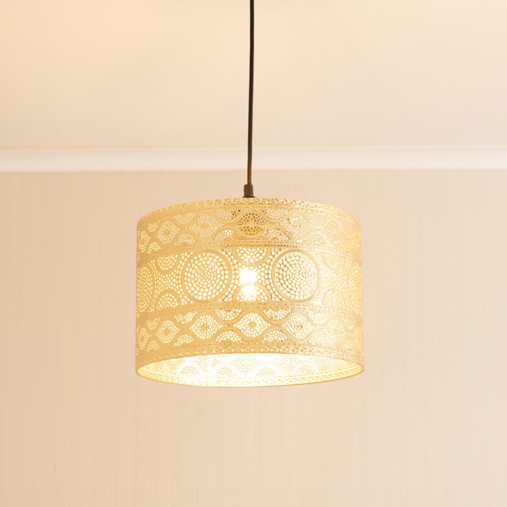 ValueLights Casablanca Gold Metal Easy Fit Drum Lamp Shade Image 2