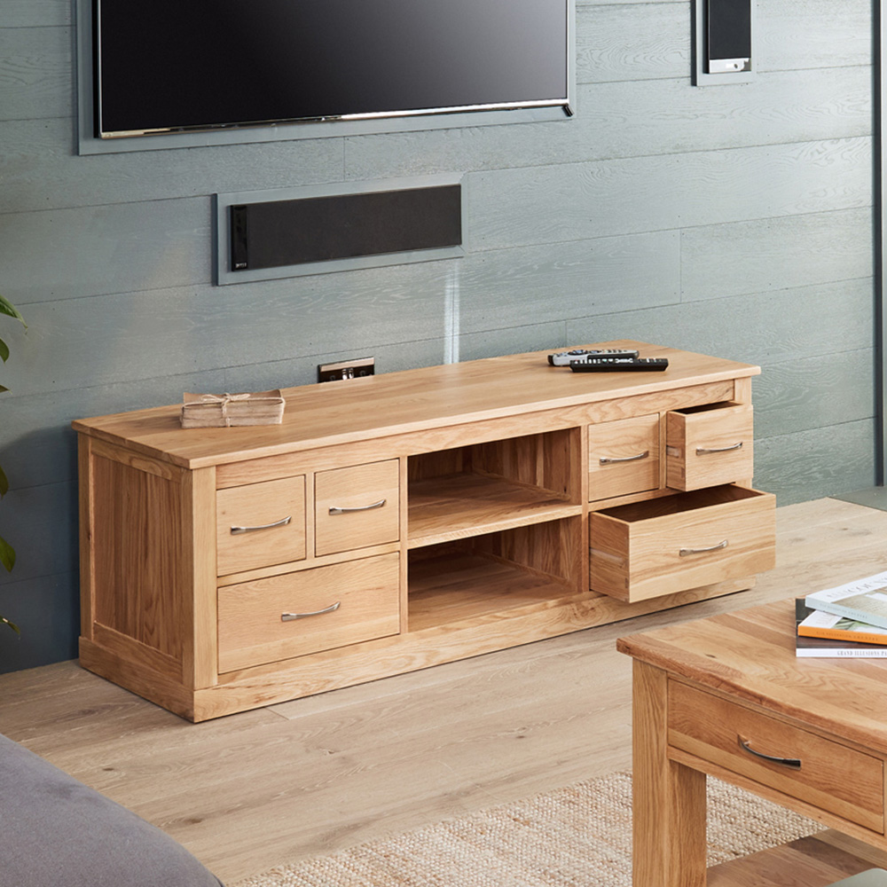 Baumhaus Mobel 6 Drawer Oak Widescreen TV Cabinet Image 4