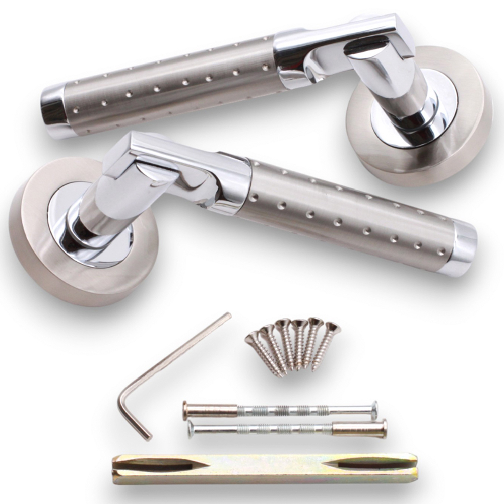 Spira Brass Lexis Dual Tone Lever Door Handle 2 Pack Image 3