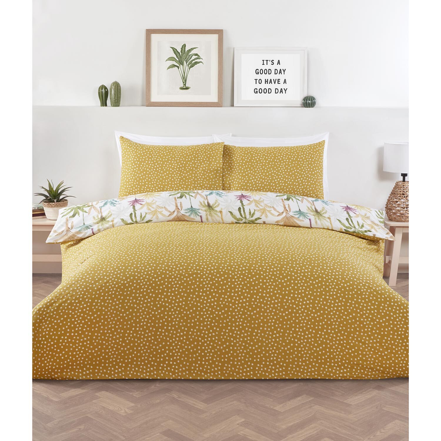 Palmera Palm Duvet Cover and Pillowcase Set - Ochre / King Image 2