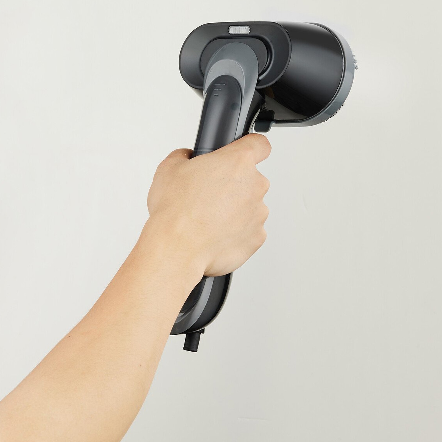 Garment Steamer - Black Image 4