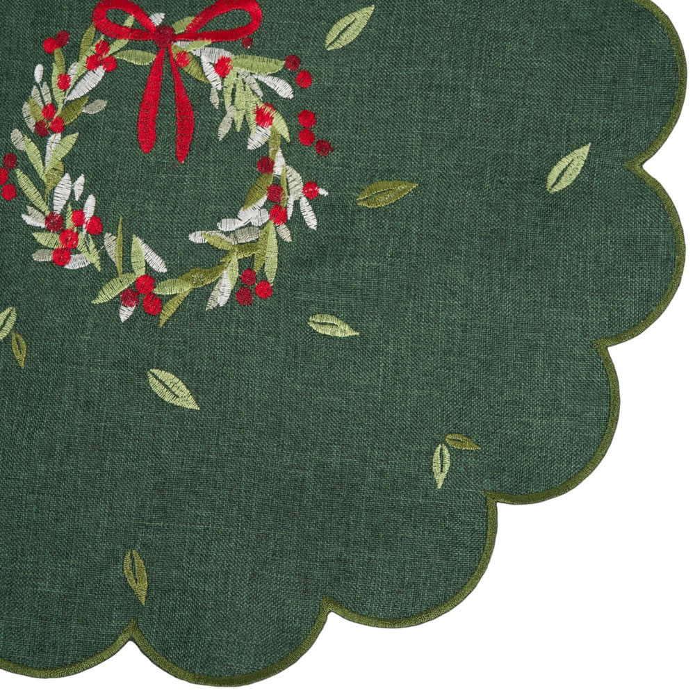 Pack of 2 Wreath Embroidered Placemats Green Image 3