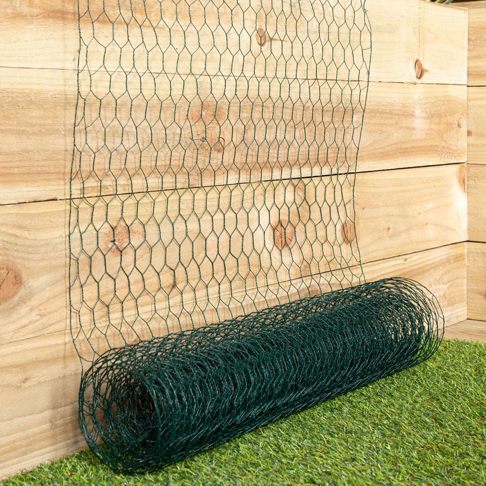 Samuel Alexander 5m Green PVC Coated Galvanised Wire Netting Image 5