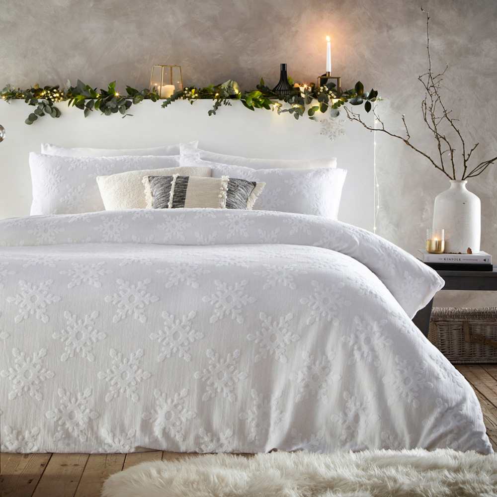 furn. Snowflake Double White Duvet Cover Set Image 1