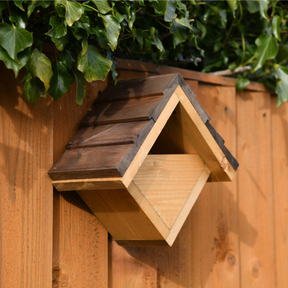 Happy Beaks Robin Nest Box with Shingles 2 Pack Image 2