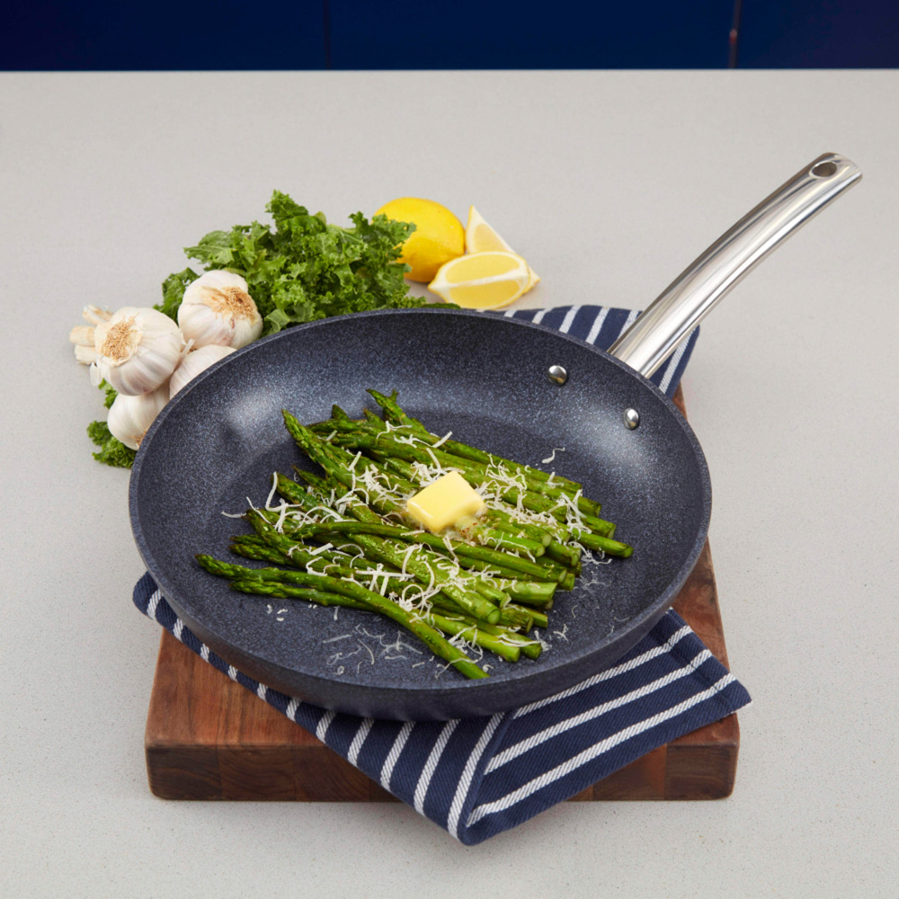 Tower TruStone 28cm Black Forged Aluminium Non-Stick Frying Pan Image 2