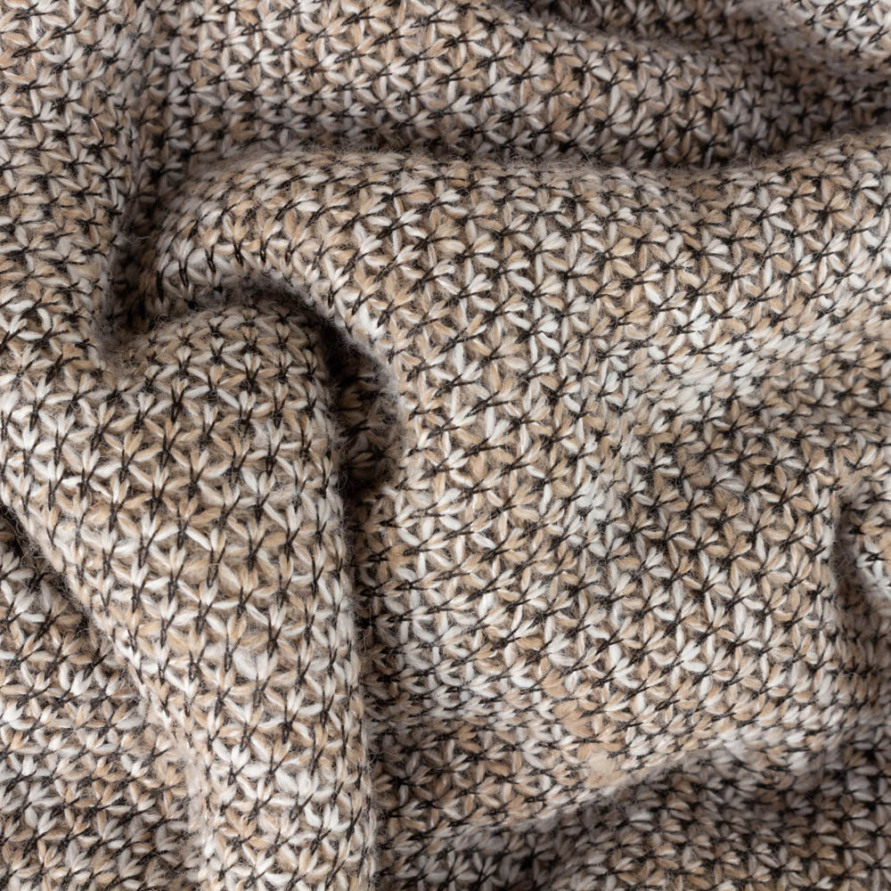 furn. Nurrel Natural Knitted Throw 130 x 180cm Image 3