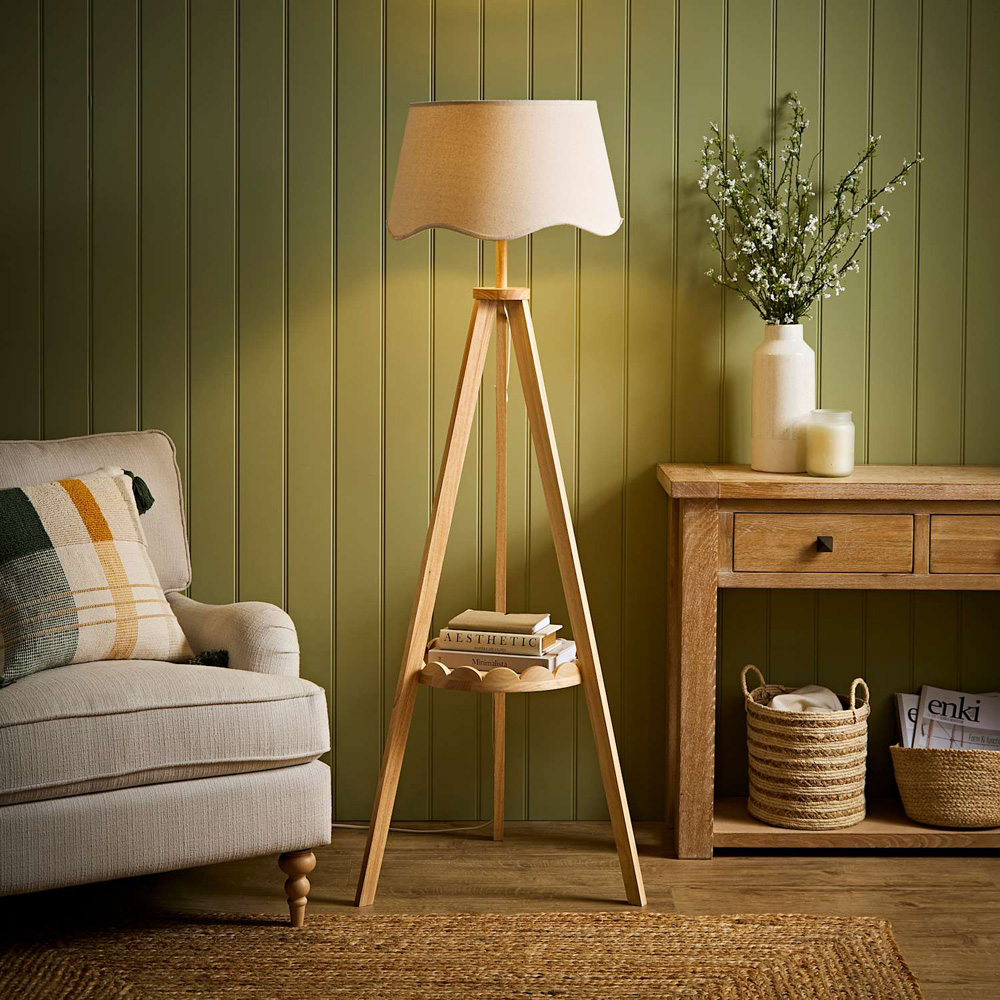 ValueLights Morrigan Natural Shade Wooden Scallop Tripod LED Floor Lamp with Bulb Image 6