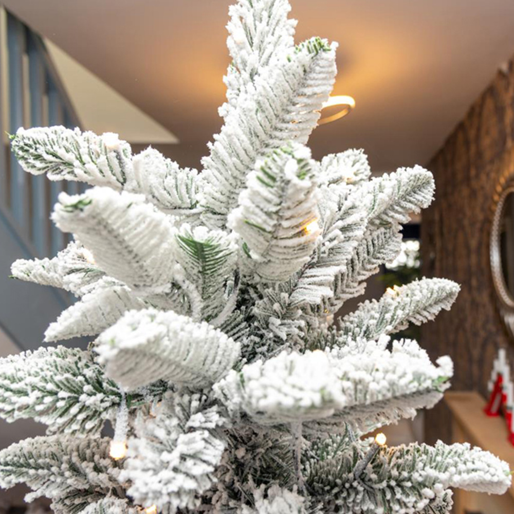 Shatchi Pre Lit Flocked Snow Covered Luxury Hinged Christmas Tree 7ft Image 4