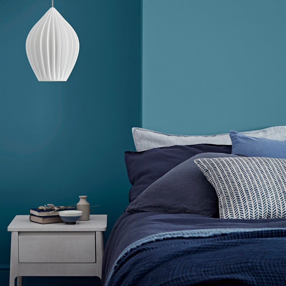 Crown Easyclean Teal Matt Emulsion Multisurface Paint 2.5L Image 4