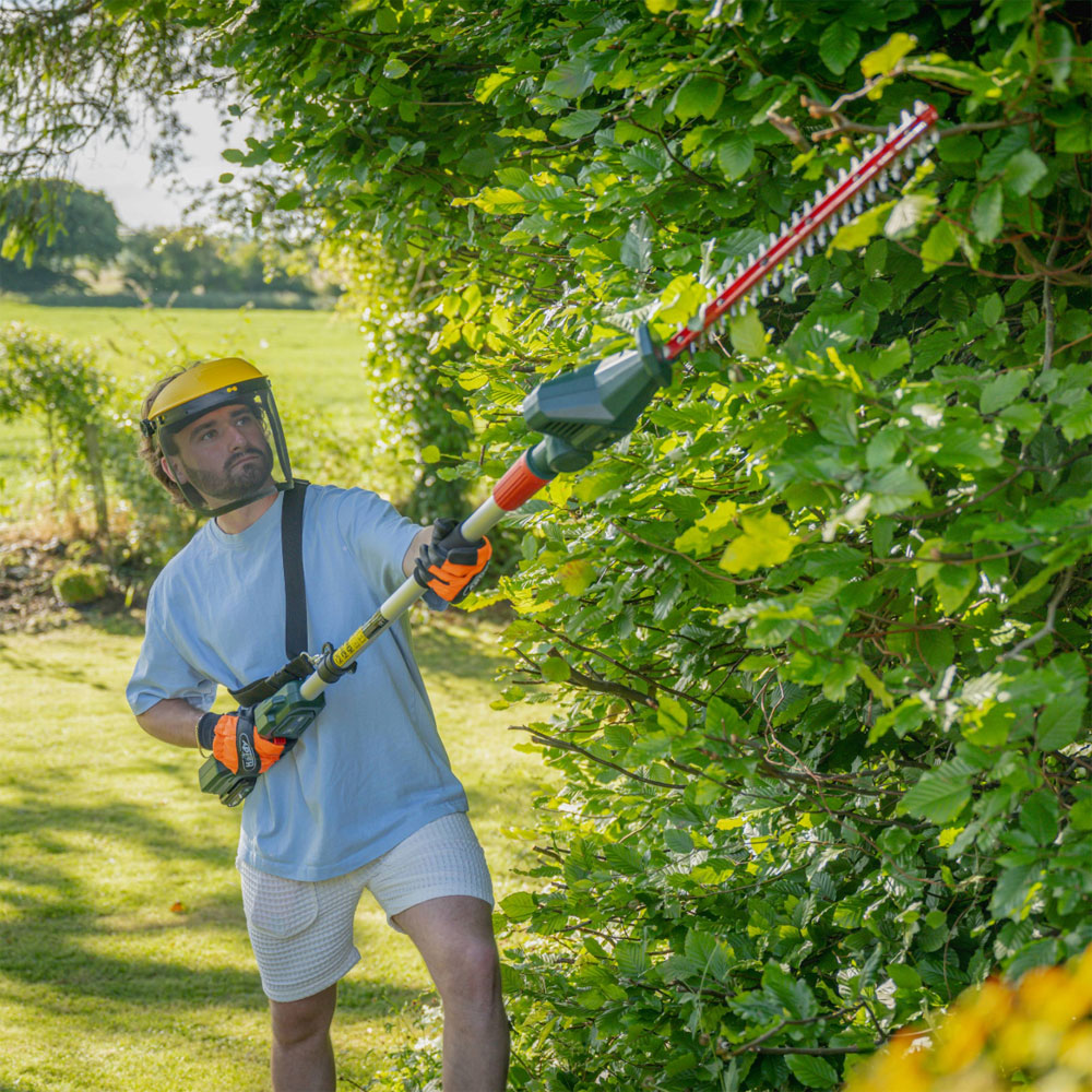 Webb Eco WEV20PHTB2 20V 50cm Cordless Long Reach Hedge Trimmer Image 2