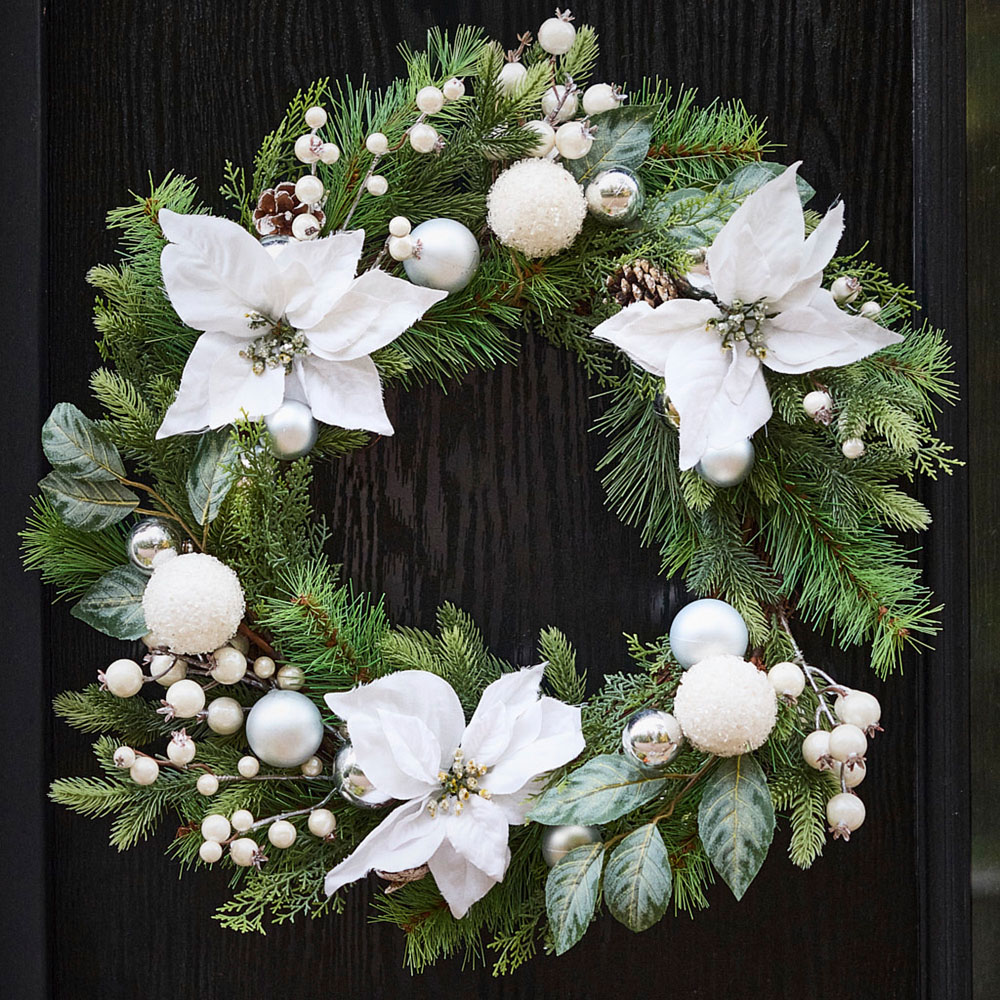 Dibor Valley Snowdrift Christmas Wreath 42cm Image 2