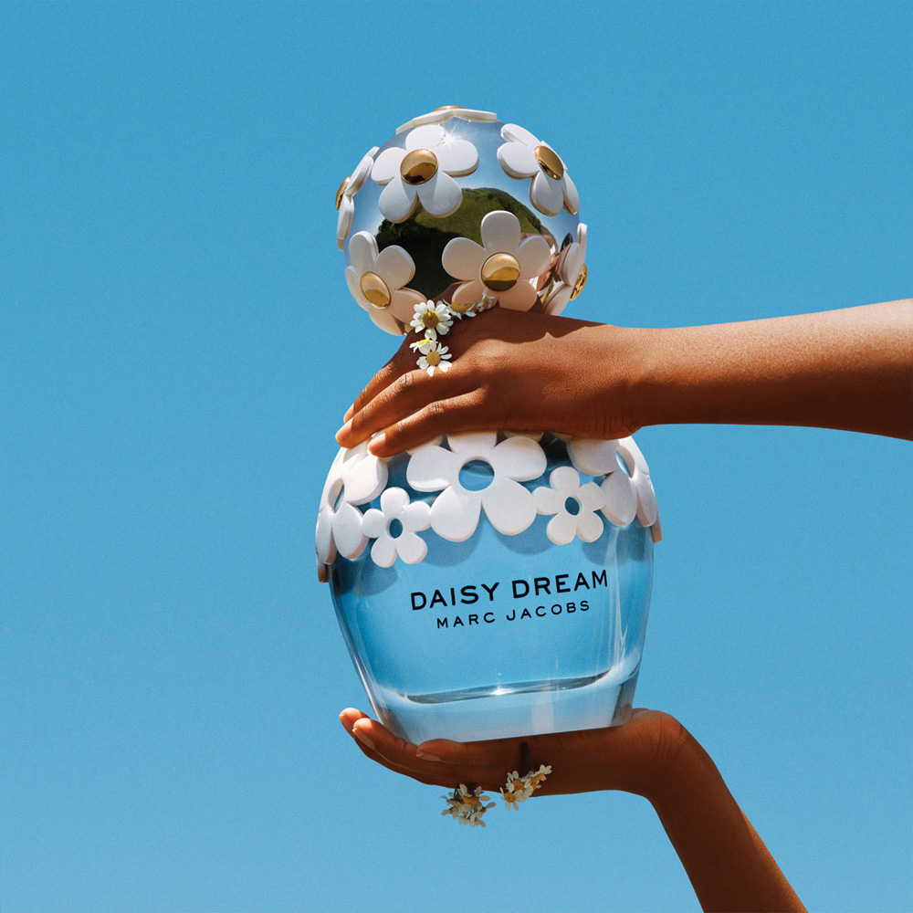 Marc Jacobs Daisy Dream Eau De Toilette 50ml Spray Image 2