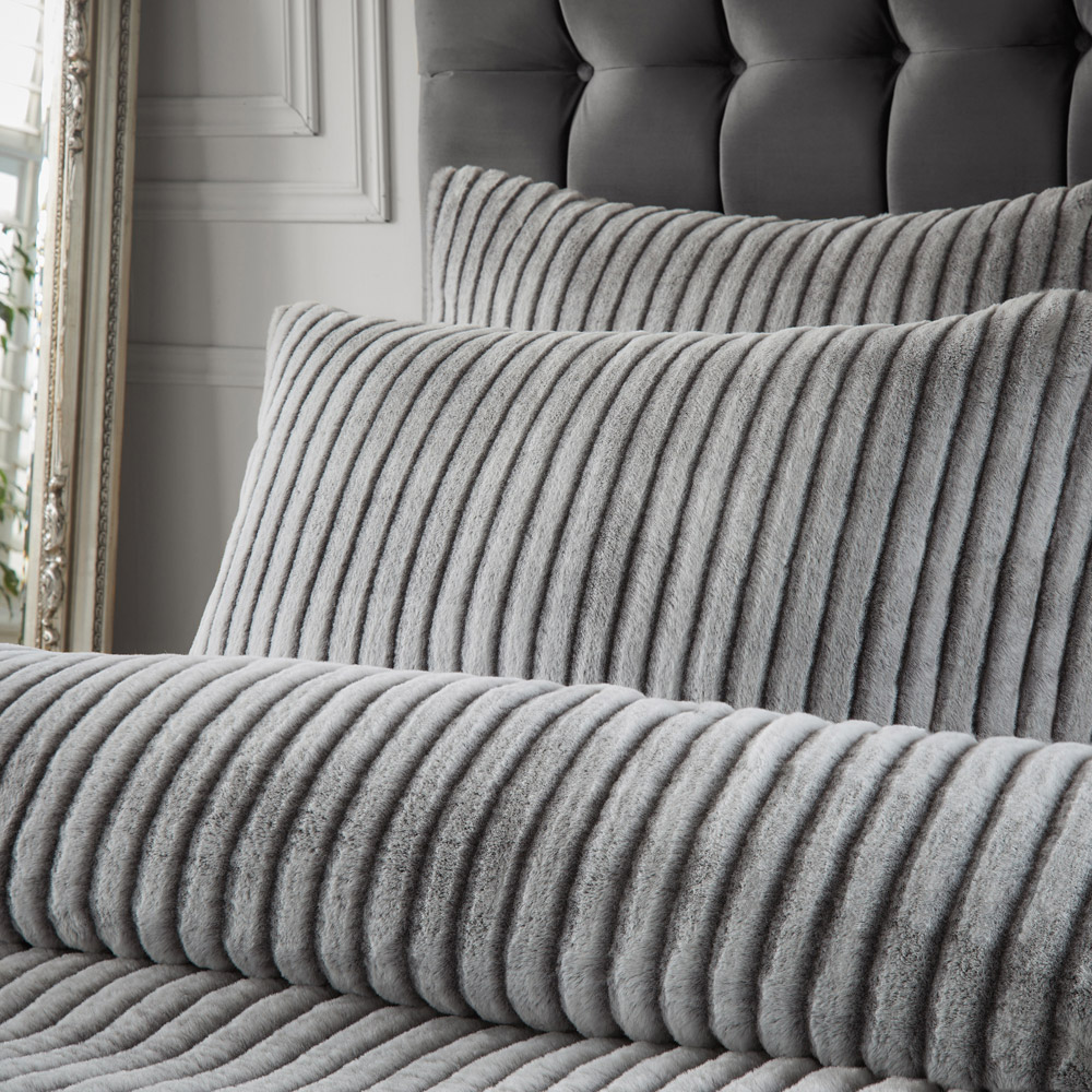 Paoletti Alpine Super King Size Grey Striped Faux Fur Reversible Duvet Cover Set Image 2