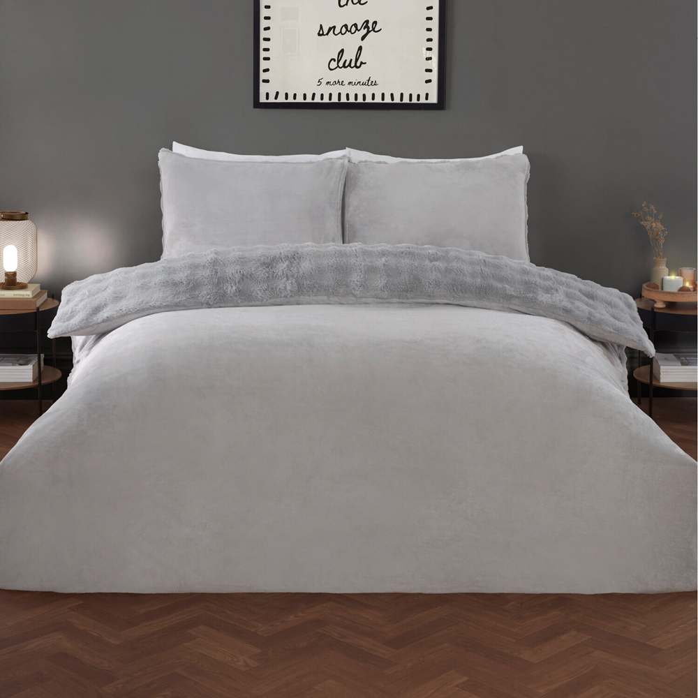 Aurora Faux Fur Duvet Set Silver King Image 2