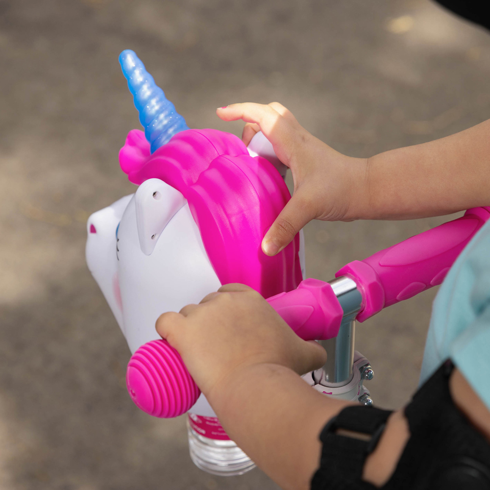 Xootz Kids White Unicorn Bubble Go Foldable Tri-Scooter Image 8